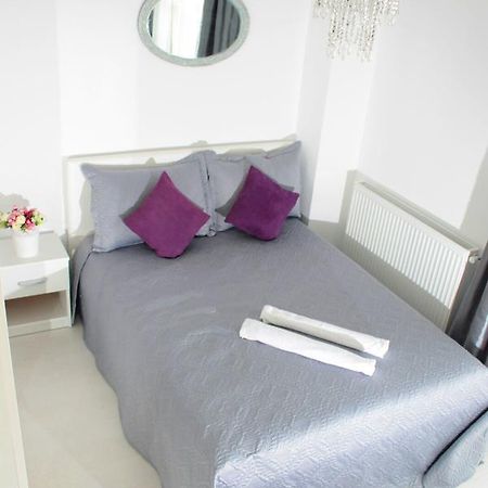 White Luxury Apartment ซีบิว ภายนอก รูปภาพ