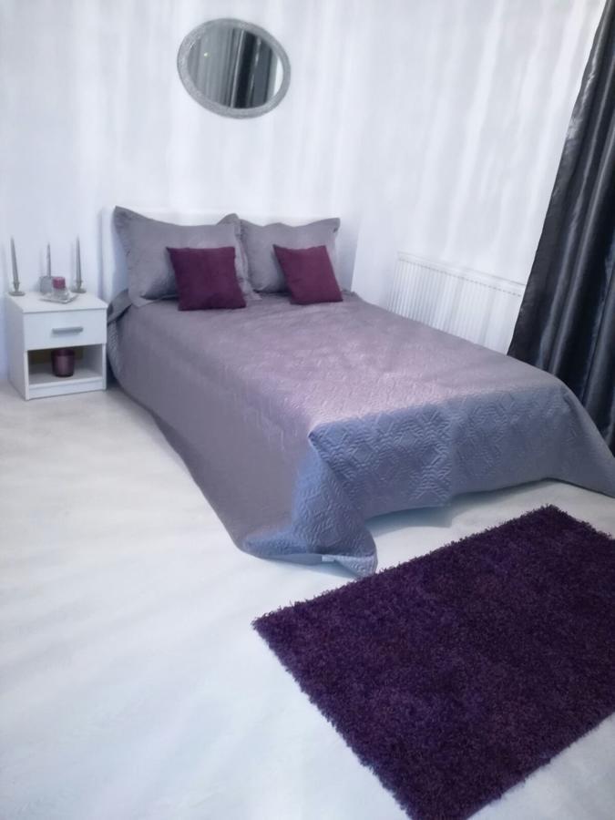 White Luxury Apartment ซีบิว ภายนอก รูปภาพ