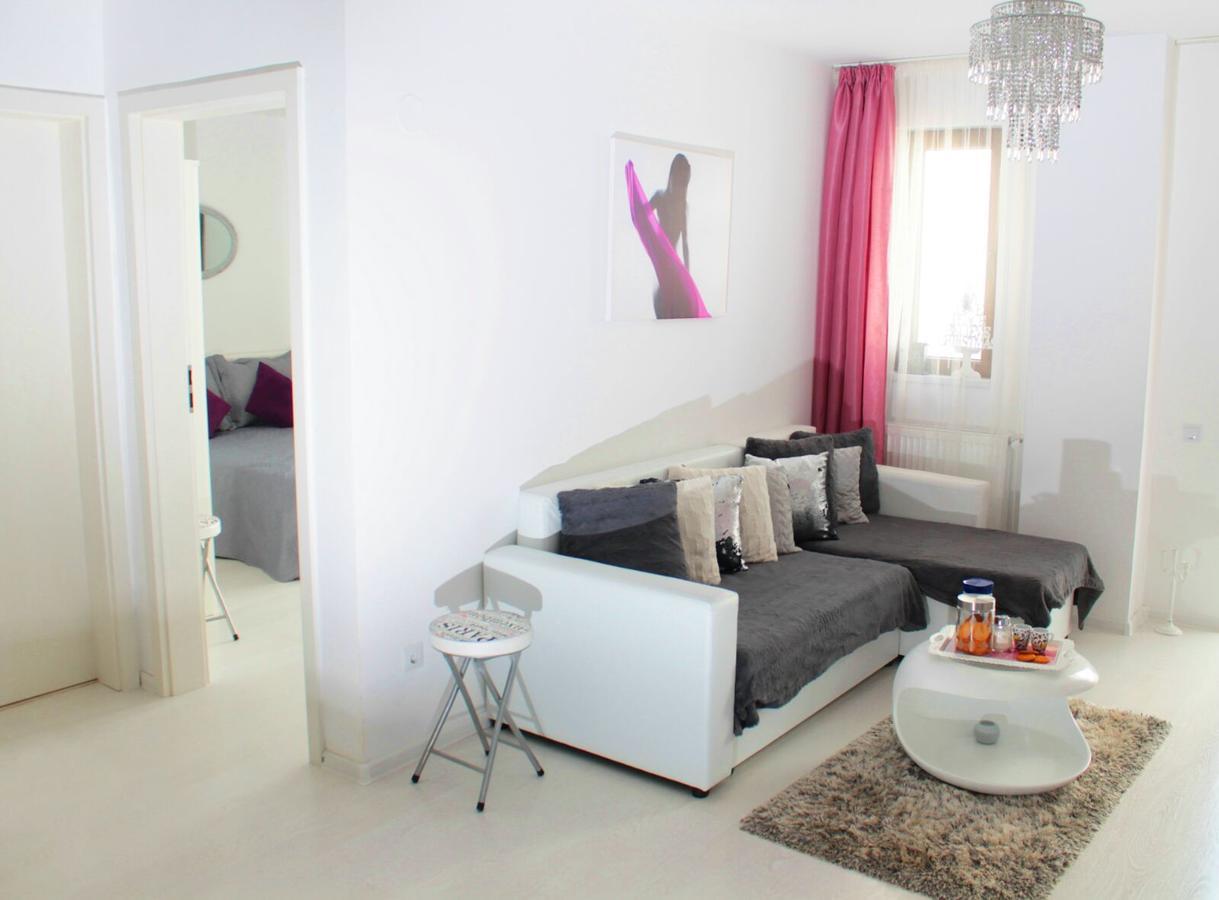 White Luxury Apartment ซีบิว ภายนอก รูปภาพ