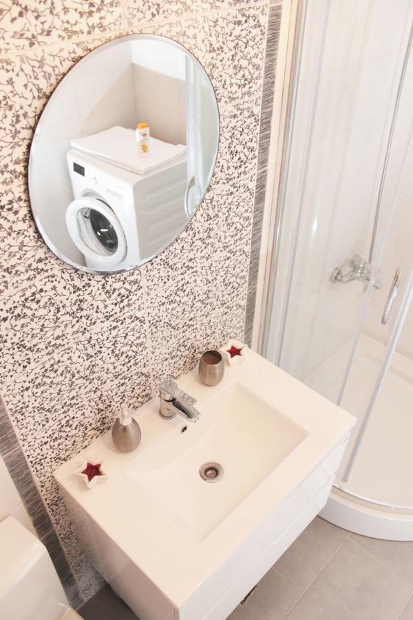 White Luxury Apartment ซีบิว ภายนอก รูปภาพ